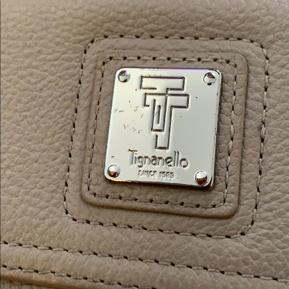 Large grey Tignanello wallet - Picture 2 of 5